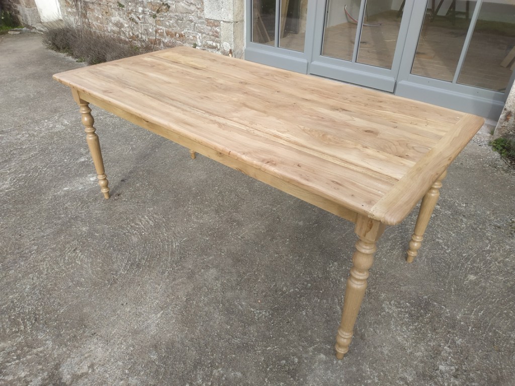 table de ferme orme