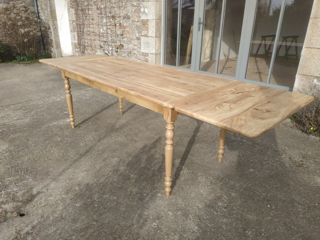 table de ferme orme