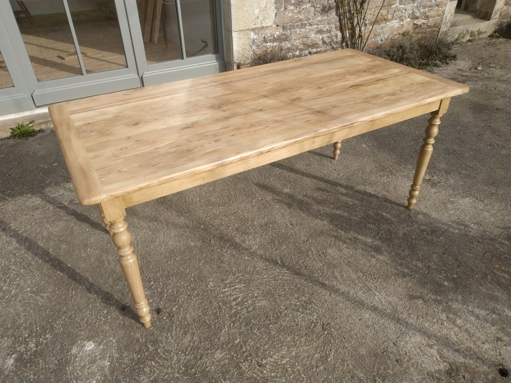 table de ferme orme