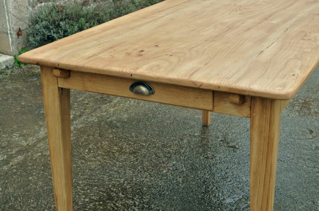 table de ferme orme
