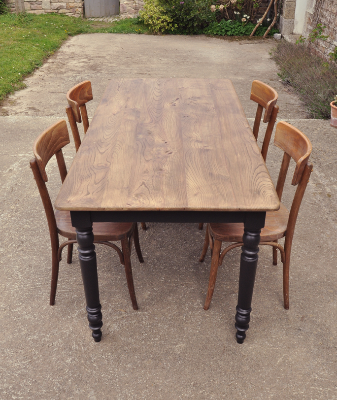 table de ferme en orme